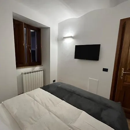 Pietrasuite Santa Brigida * 罗卡拉索