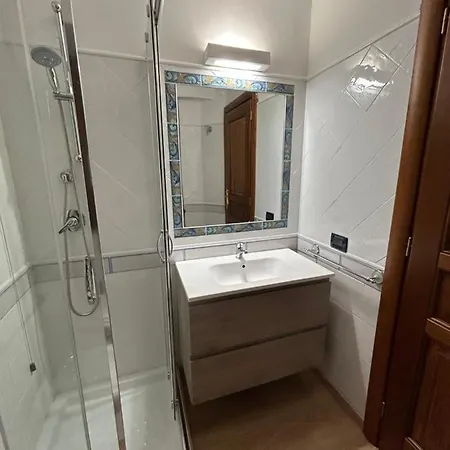 Pietrasuite Santa Brigida Apartment *