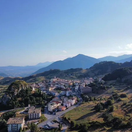 Apartment Pietrasuite Santa Brigida Roccaraso