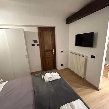 Pietrasuite Santa Brigida Apartmán *