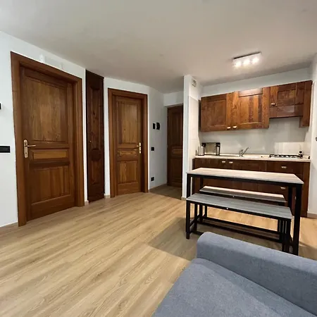 Pietrasuite Santa Brigida 罗卡拉索