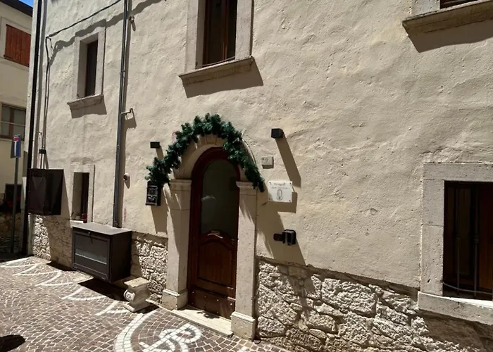 Pietrasuite Santa Brigida Apartman *